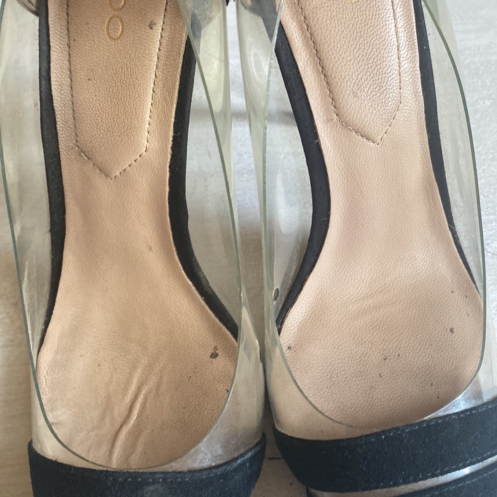 Heels - Picture 4 of 5